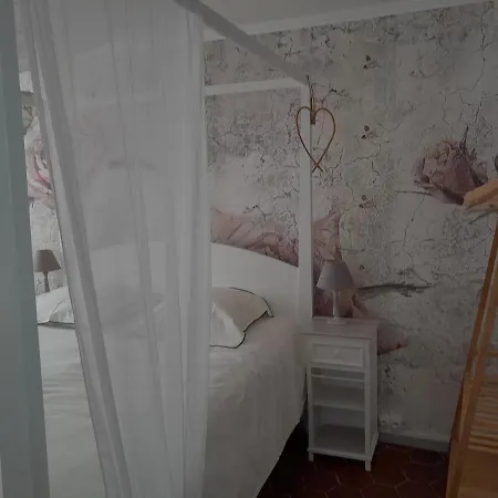 Casa vacanze La P'tite Maison D'eve Angeline 8 Personnes Opoul-Perillos